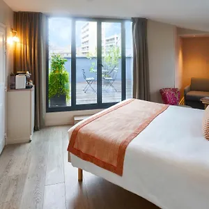 Vic Eiffel Hotel París
